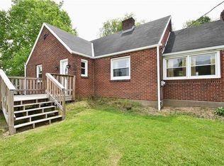 260 Broadlawn Dr, Elizabeth, PA