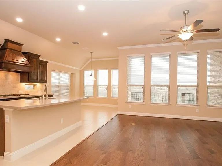 15921 Gladewater Ter — Photo 7