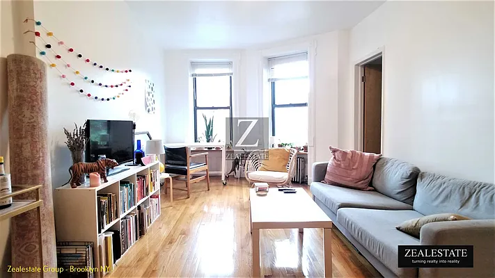 Rented by ZealEstate Group Inc | media 52