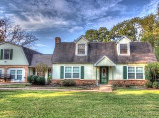 852 Elkhart St, Alto, TX 75925