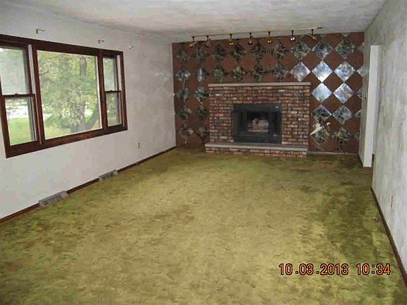 3rd image of 57486 Grace Ln