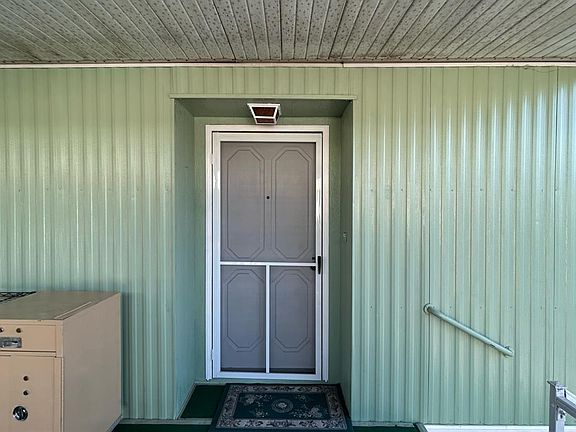 4th image of 42 Somerset Drive