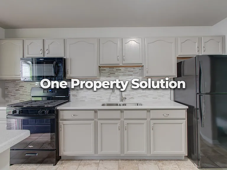 1008 Hovey St — Photo 8