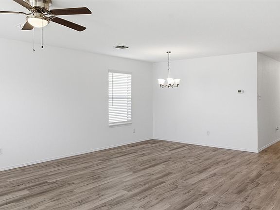 5th image of 5449 Finbrooke Dr