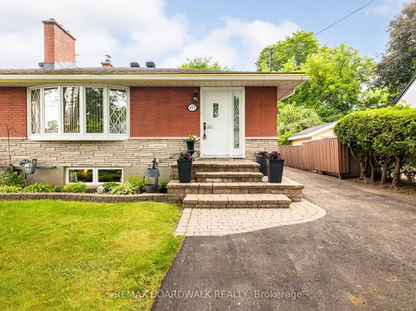 477 Edgeworth Ave, Ottawa, ON K2B 5L2