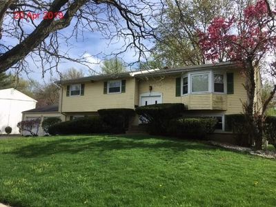 57 Wellington Rd, East Brunswick, NJ, 08816