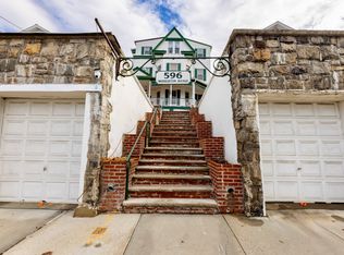596 Warburton Ave #3R, Yonkers, NY 10701