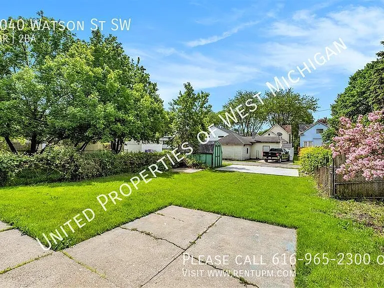 1040 Watson St SW — Photo 24