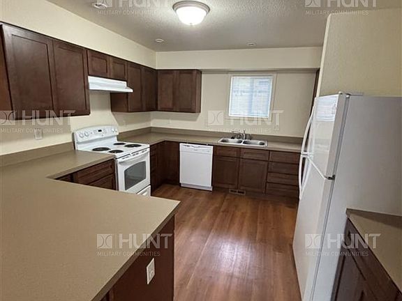 3rd image of 2617 Fisherman Bay Ct APT 5