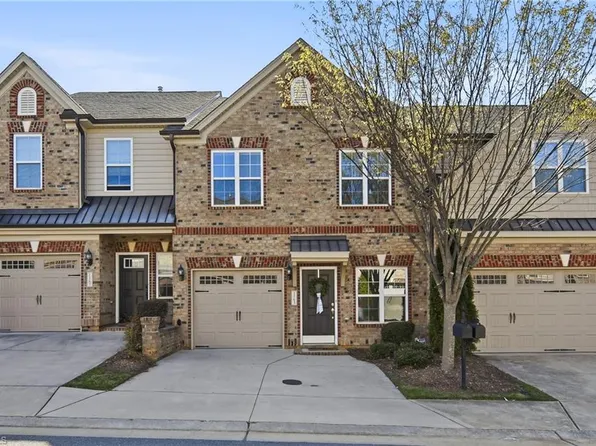 1163 Augustine Heights Dr, Winston Salem, NC 27103