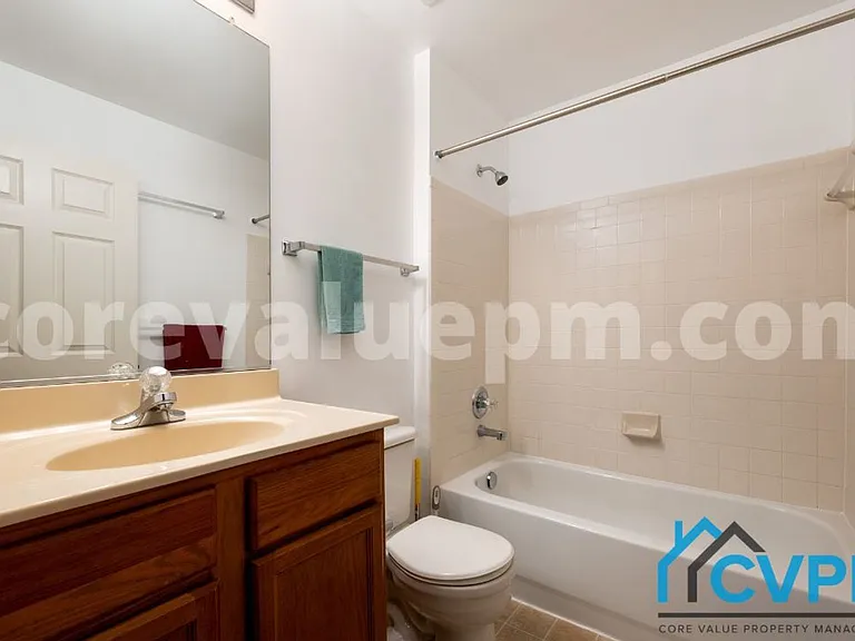 1934 Hackberry Ct — Photo 16