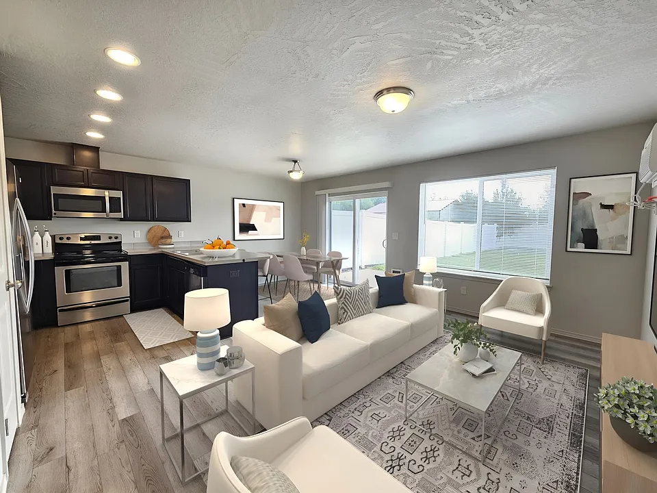 17610-17616 E Cowley Ave