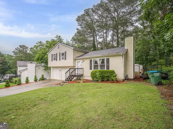 3809 Valley Brook Rd, Snellville, GA 30039