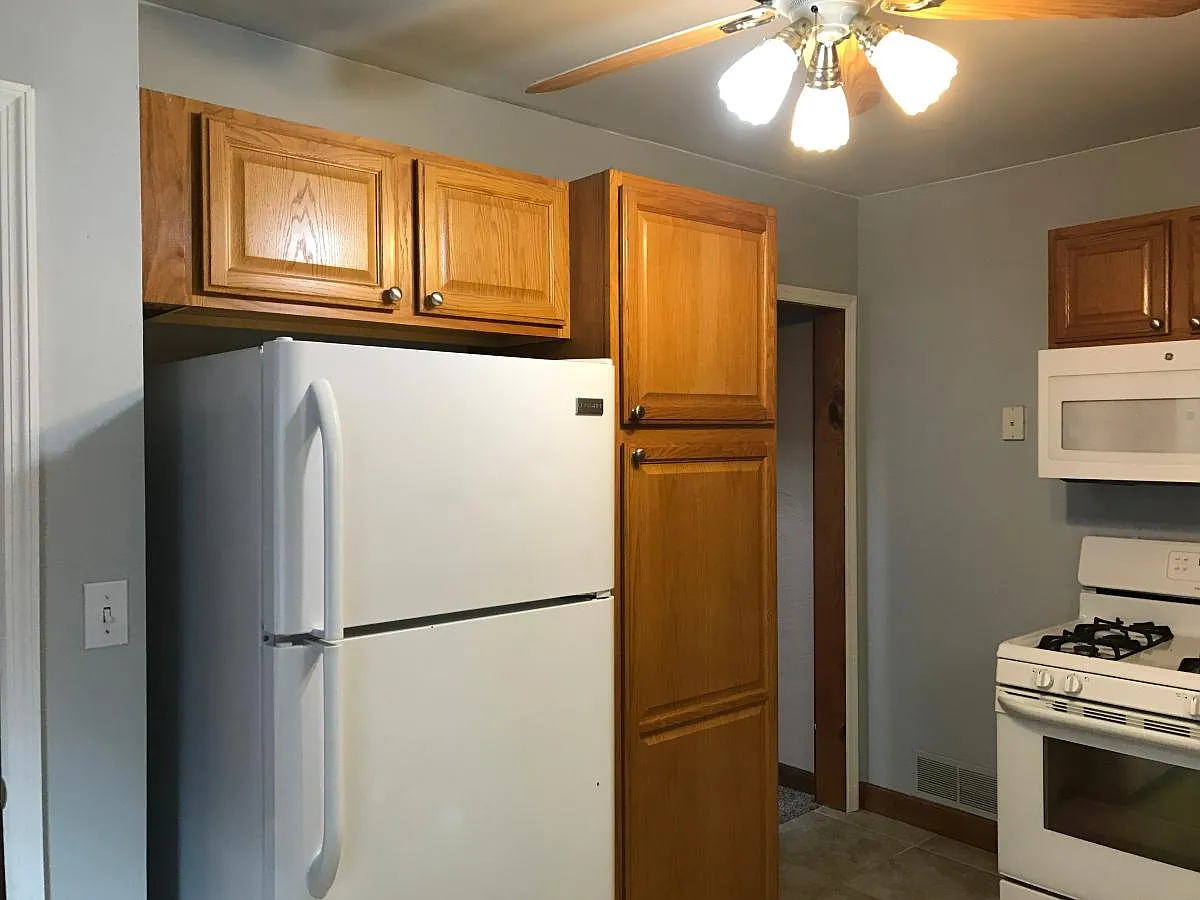 4 bed, 1544 sqft, $1,995 — Photo 3