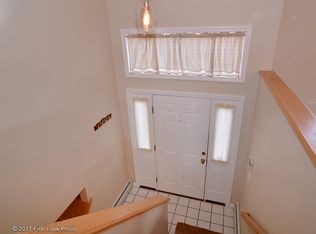 85 Pilgrim Ave, Coventry, RI 02816