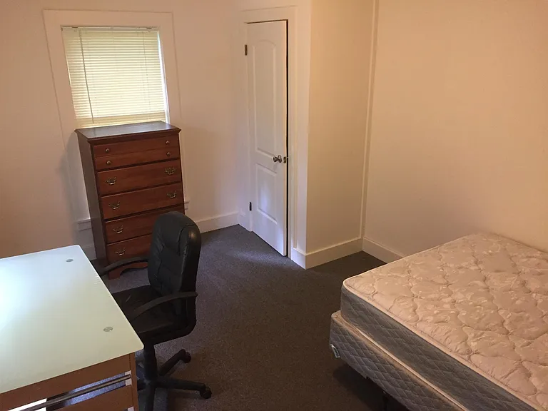 117 Dewitt Pl #5 — Photo 9