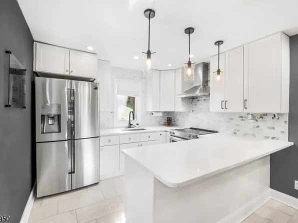 13 Village Way #2, Vernon Twp., NJ 07462