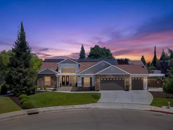 103 W Polson Ave, Clovis, CA 93612
