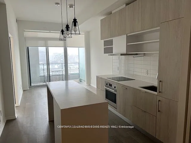 2 bed, $2,600 — Photo 2