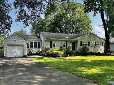 17 Highwood Rd, Ramsey, NJ, 07446