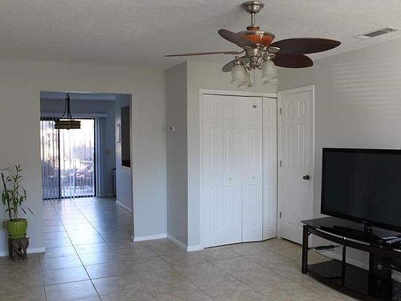 2nd image of 608 Casa Park Ct N