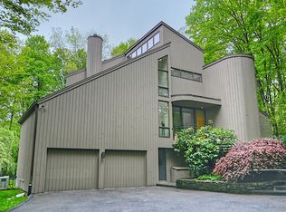 960 Hardscrabble Rd, Chappaqua, NY 10514