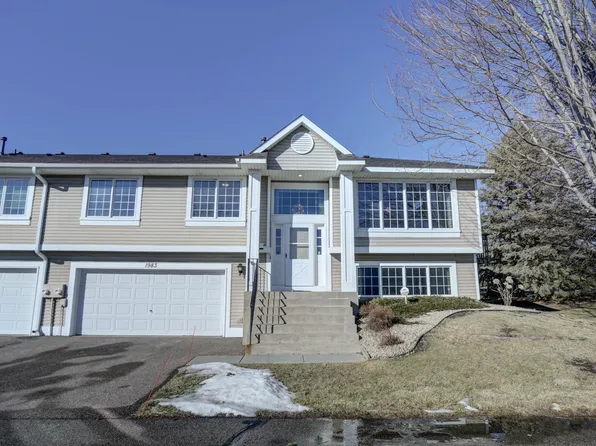 1983 Granite Ave N, Oakdale, MN 55128