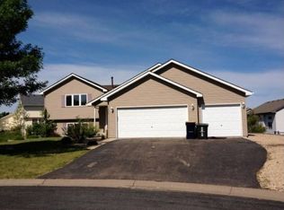 18427 Everton Cir, Farmington, MN 55024