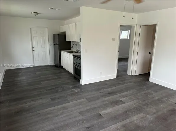 117 SE 2nd Ave Unit 1, Hallandale, FL 33009