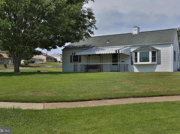 100 Bedford Rd, Fairless Hills, PA 19030