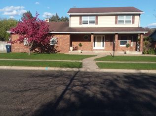 1224 Cliffview Ave, Onalaska, WI 54650