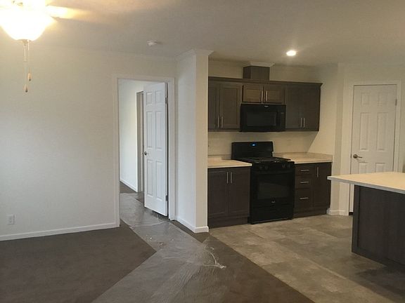 3rd image of 2 Sharon Dr #303