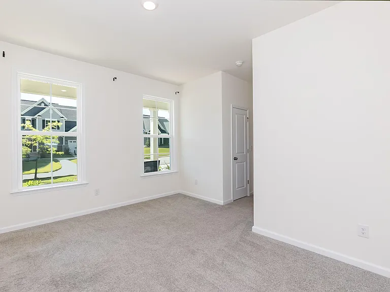 395 Oak Park Blvd — Photo 13