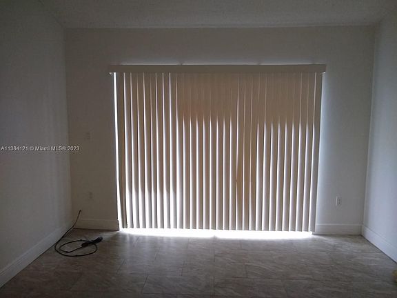 4th image of 1090 SE 13th Ter #0