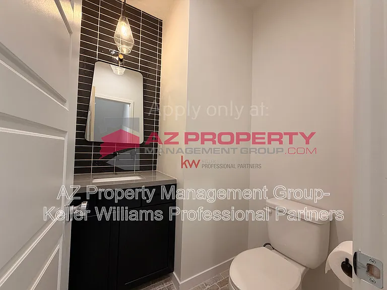 825 N 9th Ave #12 — Photo 11