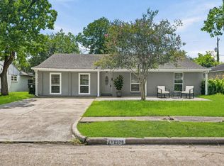 12329 Ashcroft Dr, Houston, TX 77035