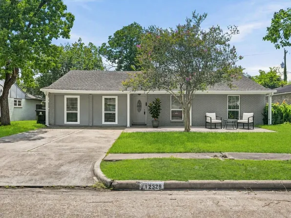 12329 Ashcroft Dr, Houston, TX 77035