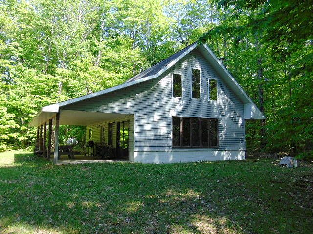 1st image of 20364 Pinewood Dr