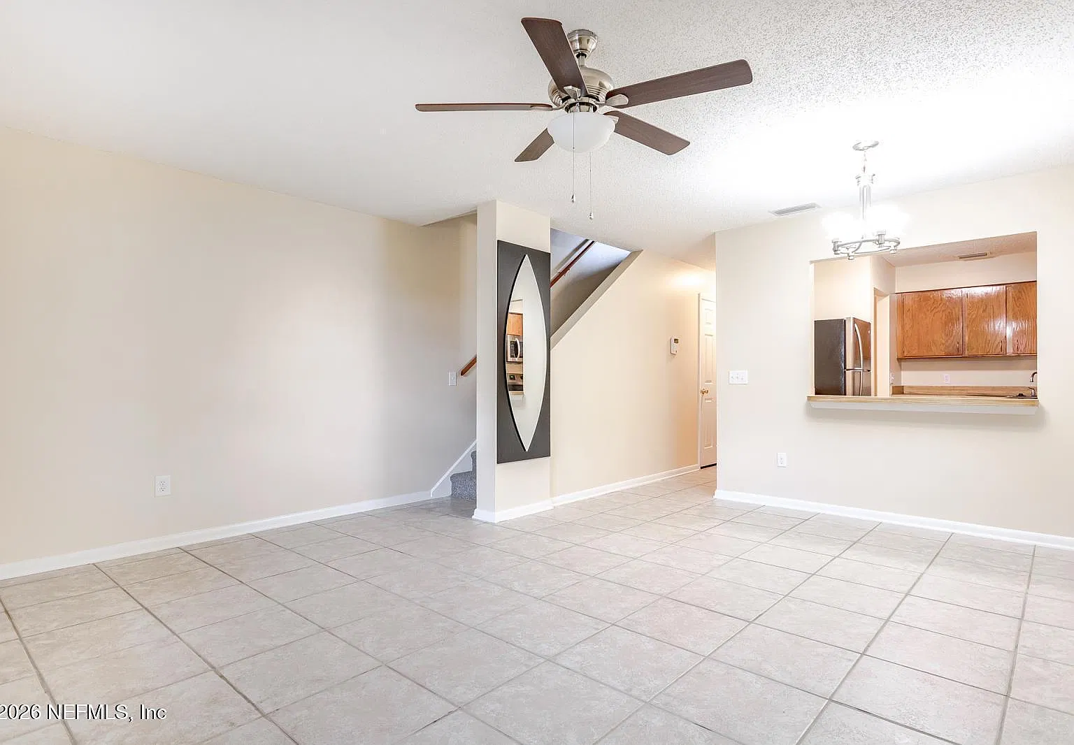 3 bed, 2.0 bath, 1280 sqft, $1,995 — Photo 3