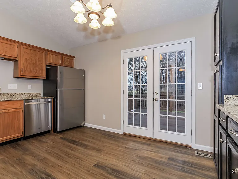 4649 Cardinal Dr — Photo 4
