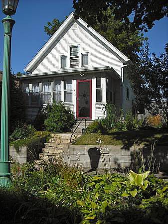 1st image of 1431 Edmund Ave