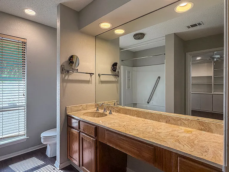 5128 Ledgestone Dr — Photo 16