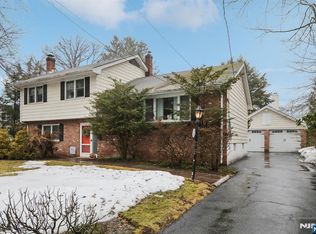 223 Florence Rd, Harrington Park, NJ 07640