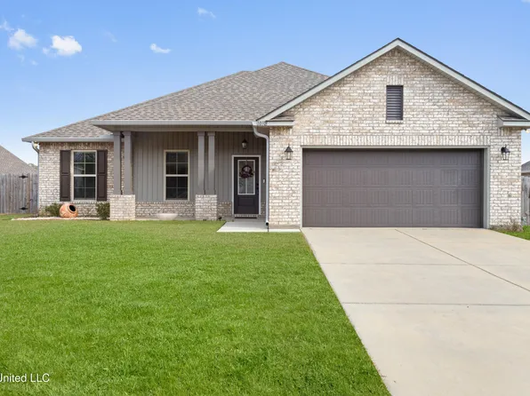 10318 Patrick Dr, Gulfport, MS 39503