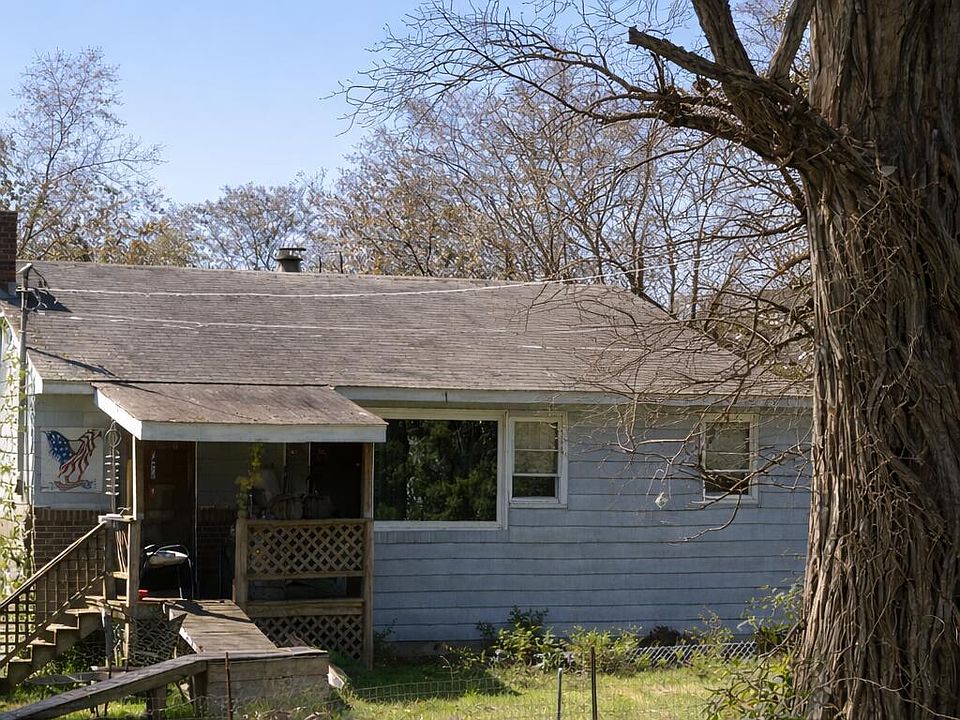 2nd image of 11 Bath Township Road