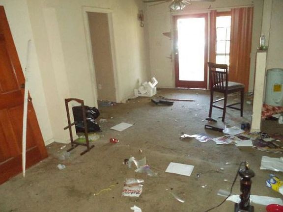 3rd image of 511 E Villaret Blvd