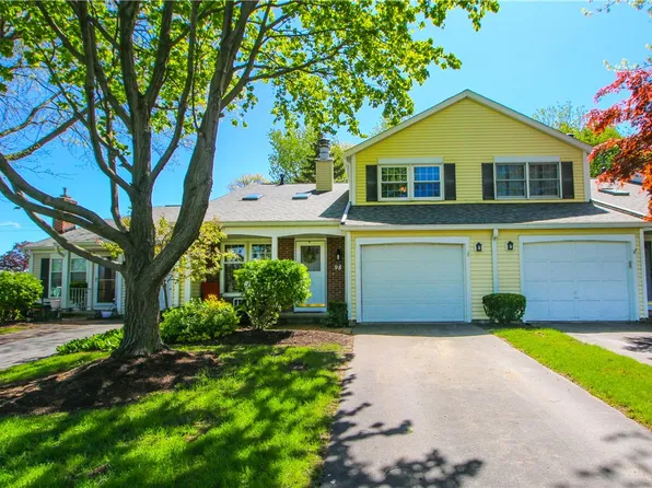 98 Old Pine Ln, Rochester, NY 14615
