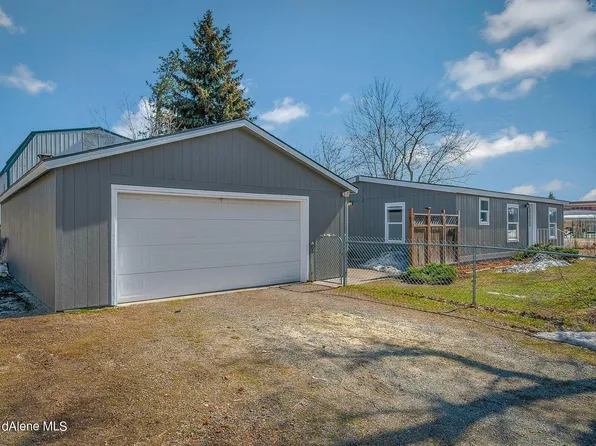 32710 N 4th Ave, Spirit Lake, ID 83869
