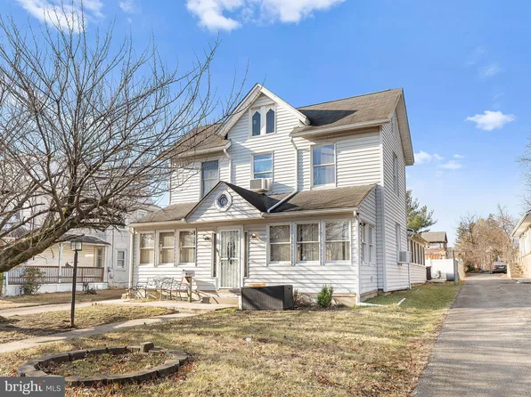 50 S Clifton Ave, Aldan, PA 19018