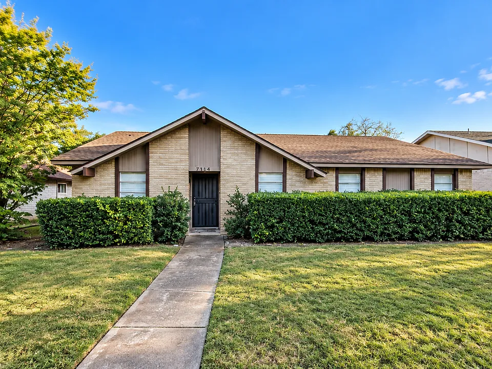 7114 Chinaberry Rd